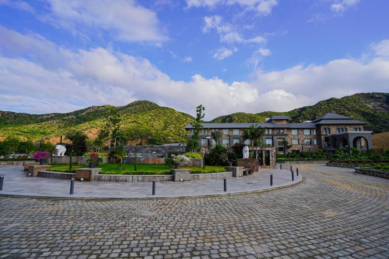 Pushkara Resort And Spa Bagian luar foto
