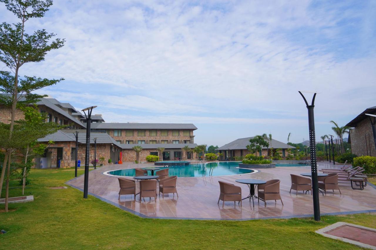 Pushkara Resort And Spa Bagian luar foto