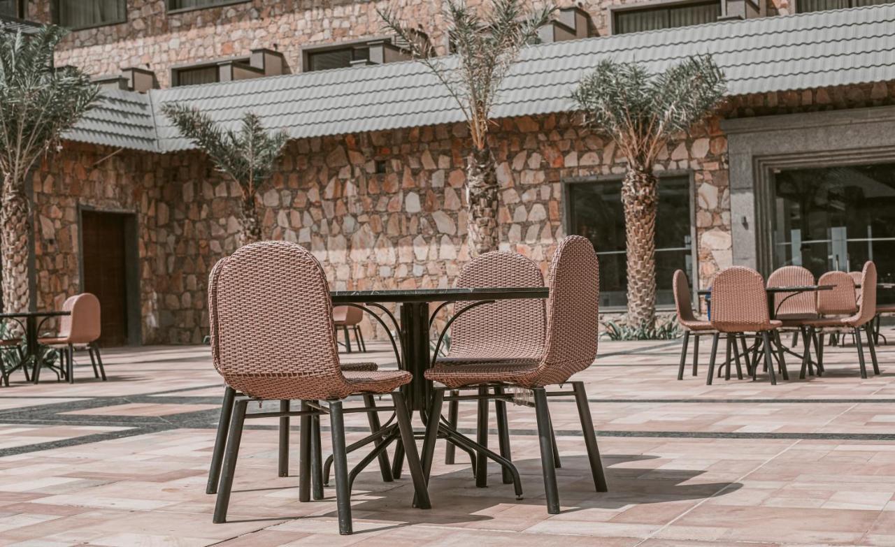 Pushkara Resort And Spa Bagian luar foto